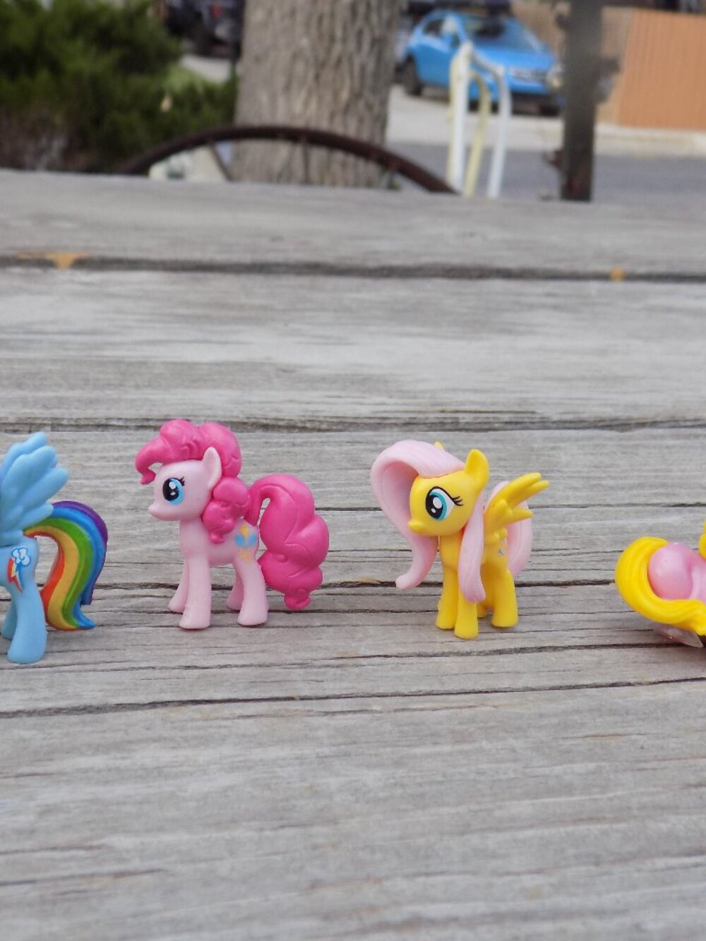 MY LITTLE PONY MINITURE TOYS CAKE TOPPER FOR CHILD OVER 5 YRS *